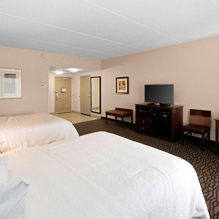 Hampton Inn Butler Buitenkant foto