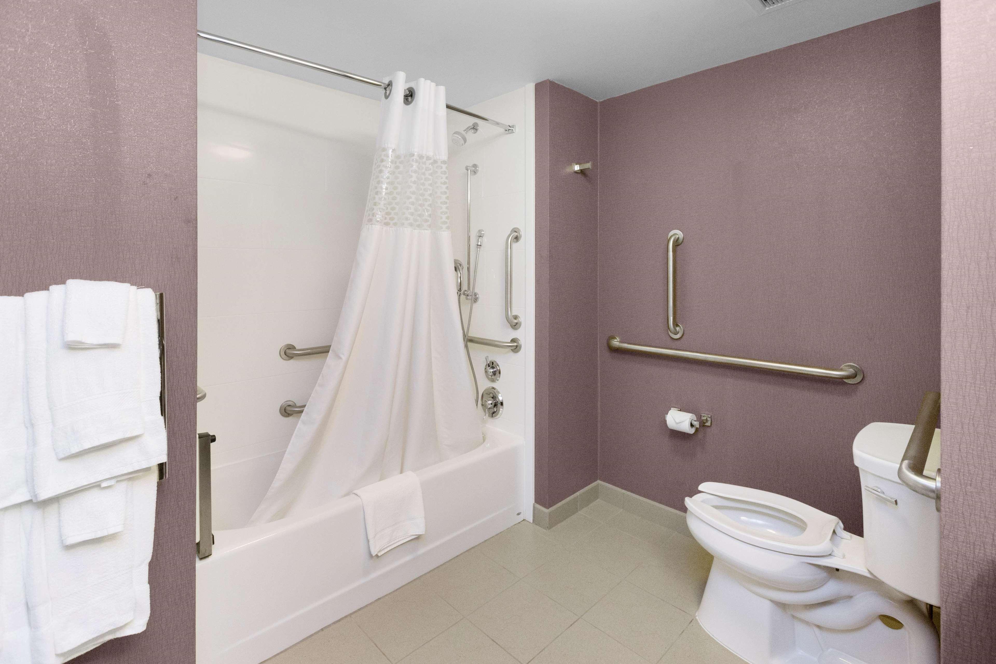 Hampton Inn Butler Buitenkant foto