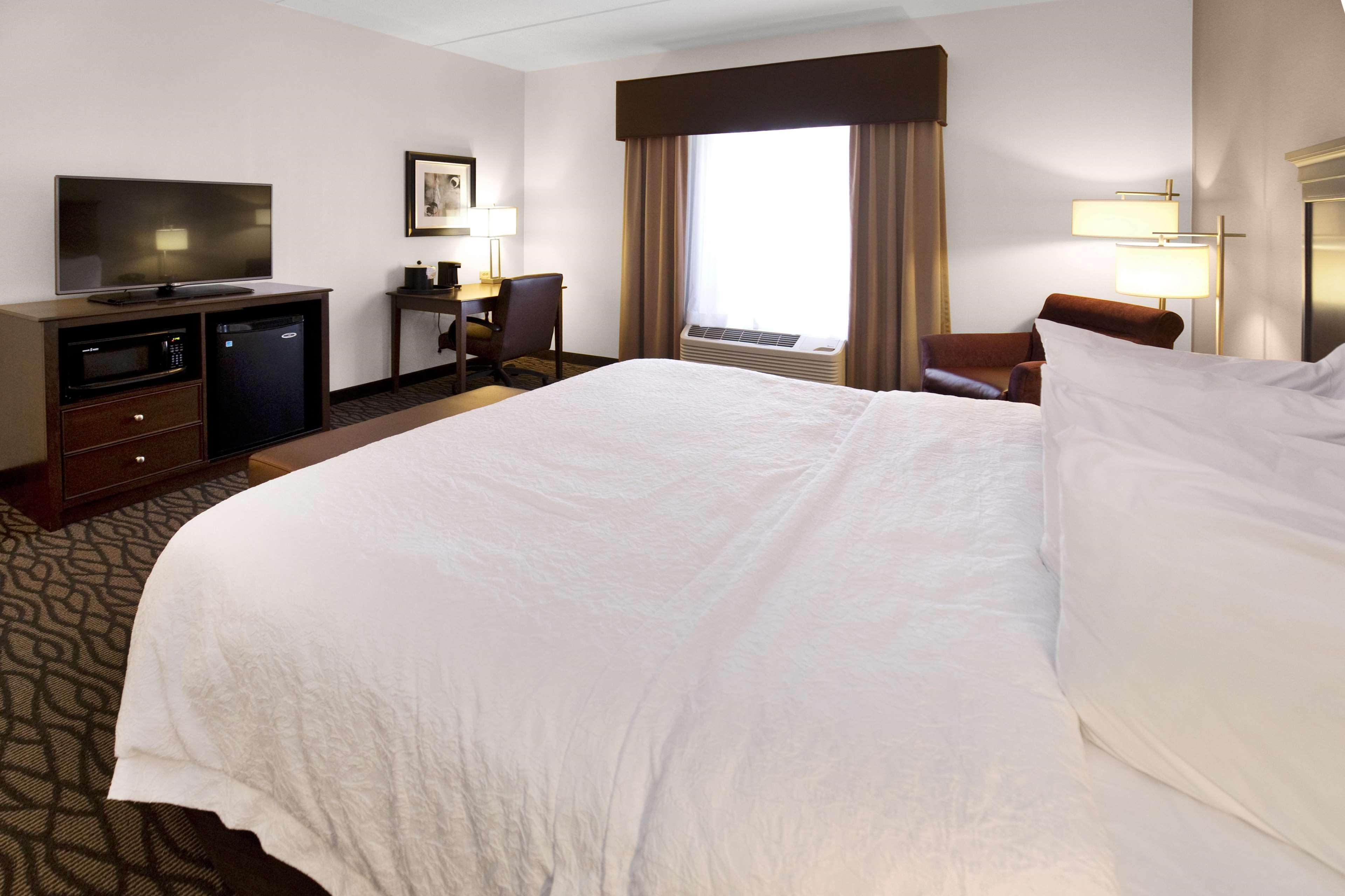 Hampton Inn Butler Buitenkant foto