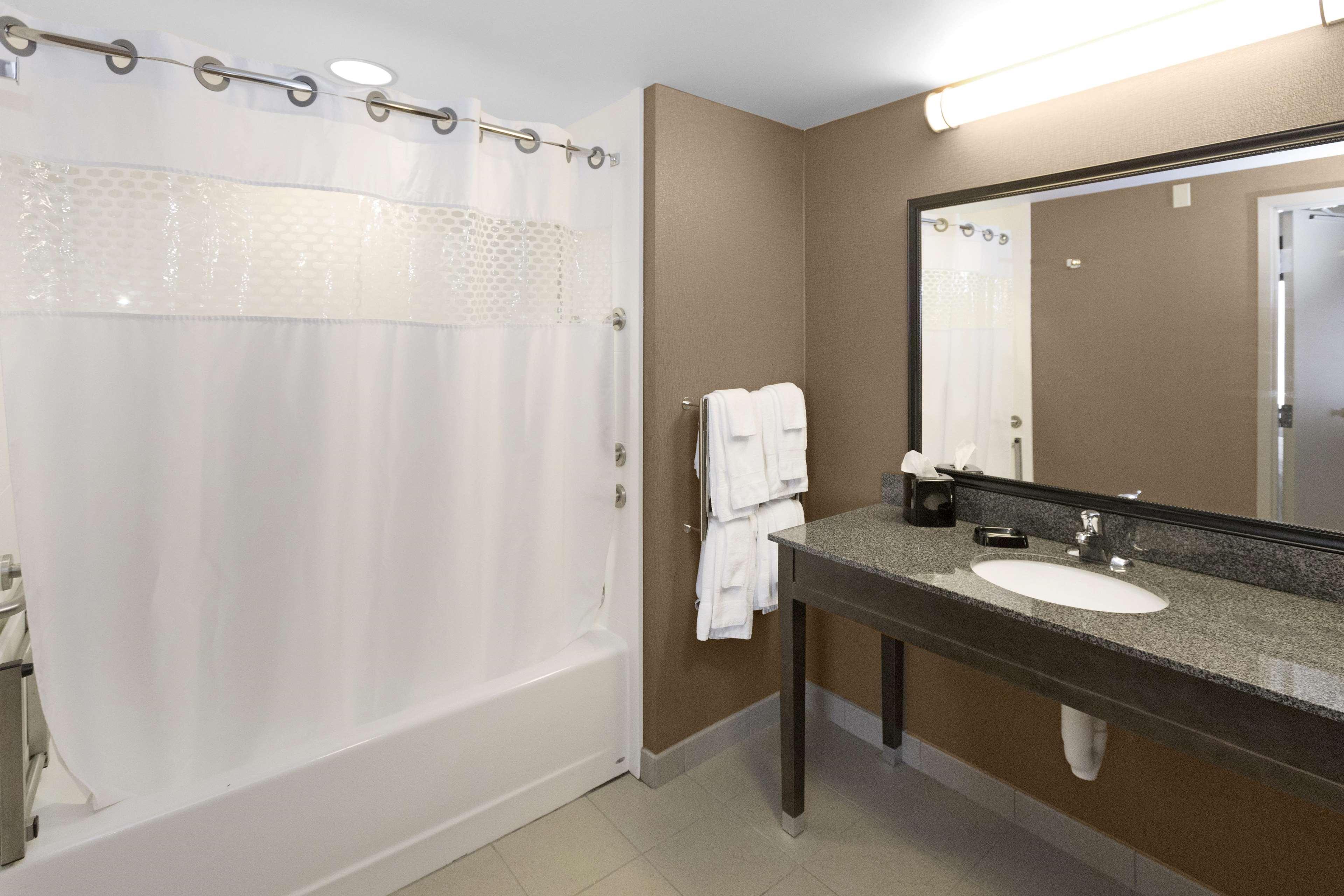 Hampton Inn Butler Buitenkant foto